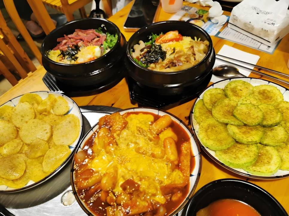 餐厅一顿饭可能抵得上普通人一个月的薪水不朽情缘游戏网站上海6家“高大上”的(图6)
